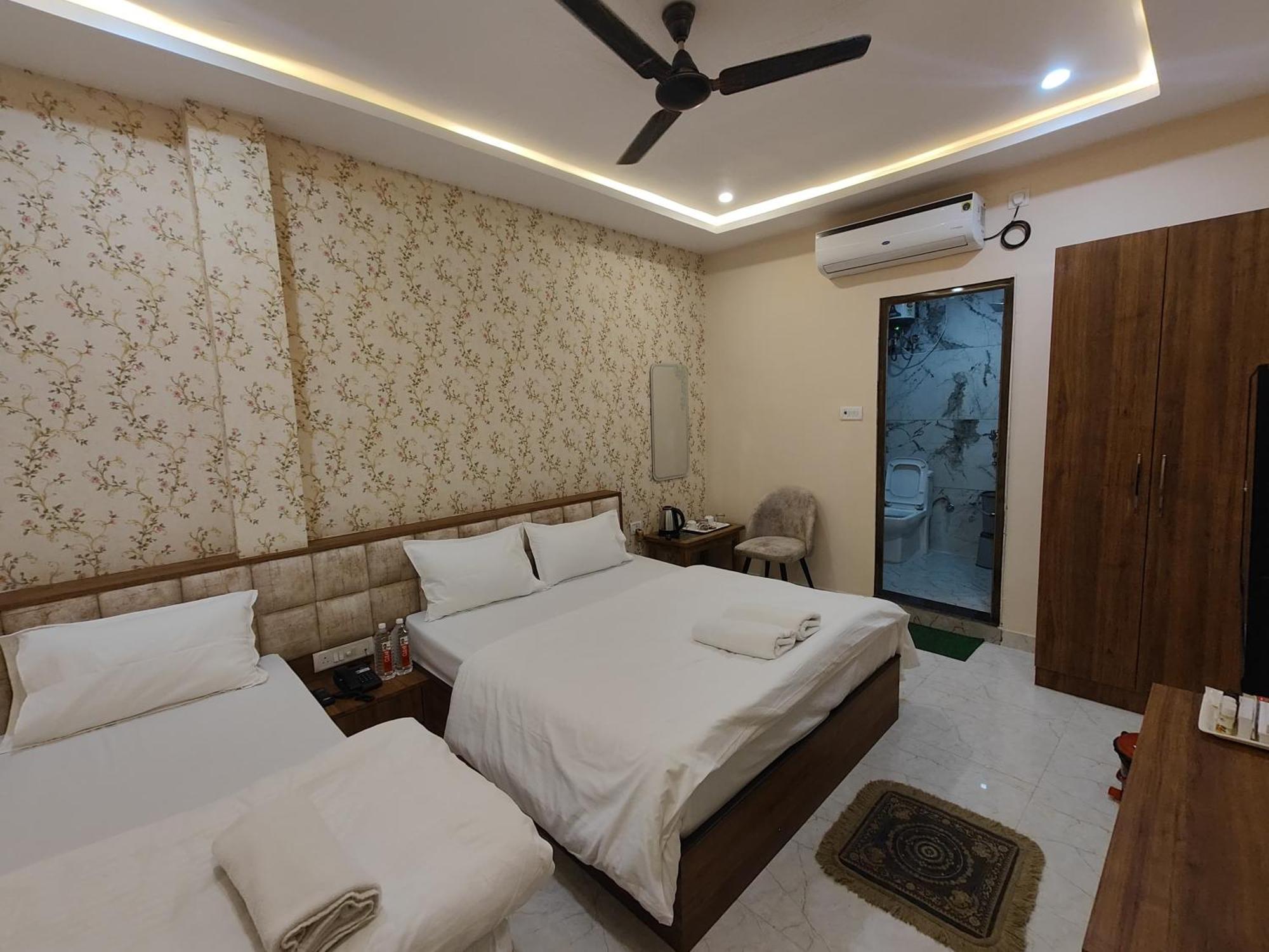 Hotel Mangal Murti فاراناسي المظهر الخارجي الصورة