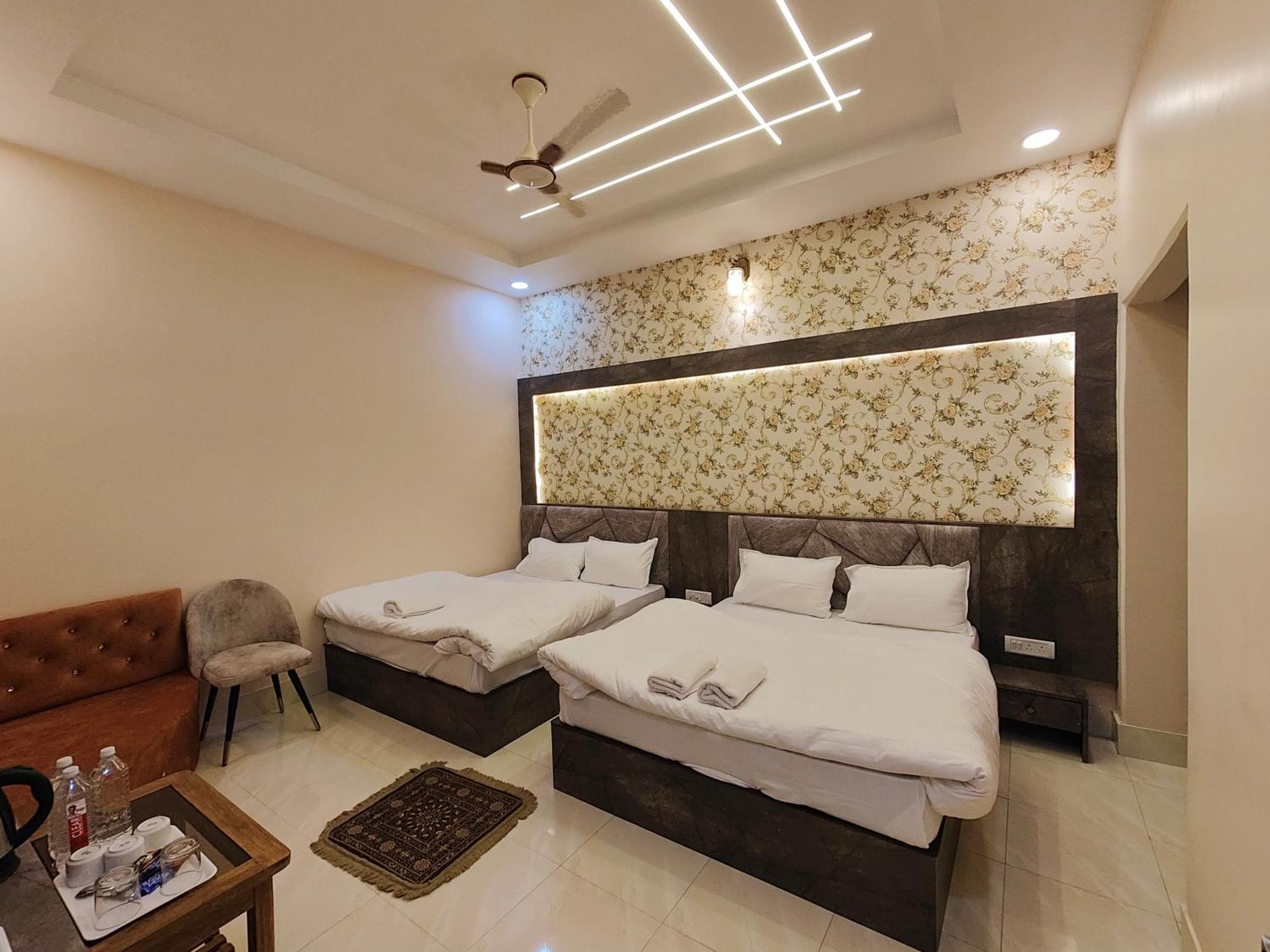 Hotel Mangal Murti فاراناسي المظهر الخارجي الصورة